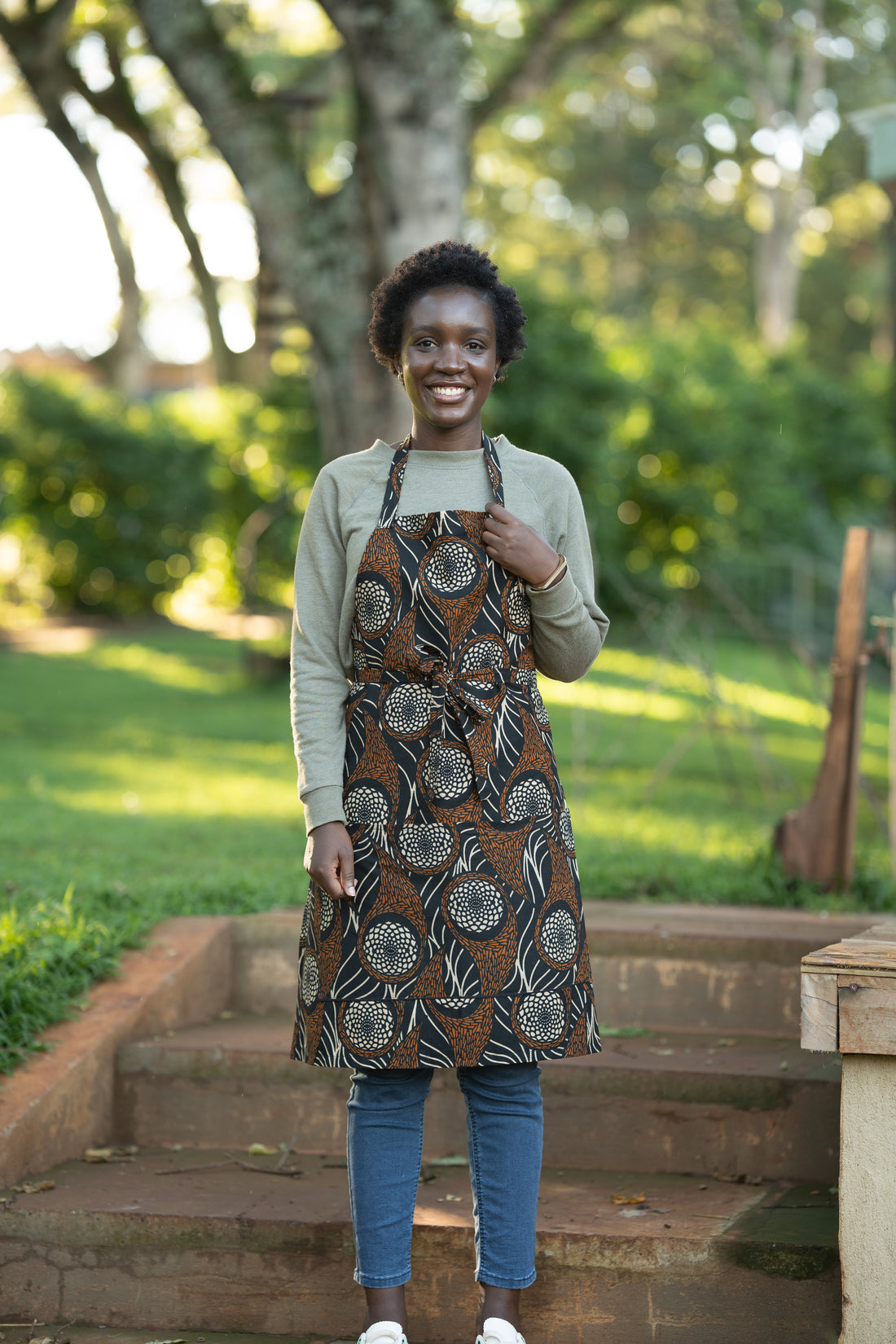 Kiota Bib Wrap Apron